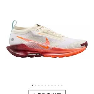 Nike Women size 5 Pegasus Trail GORE-TEX